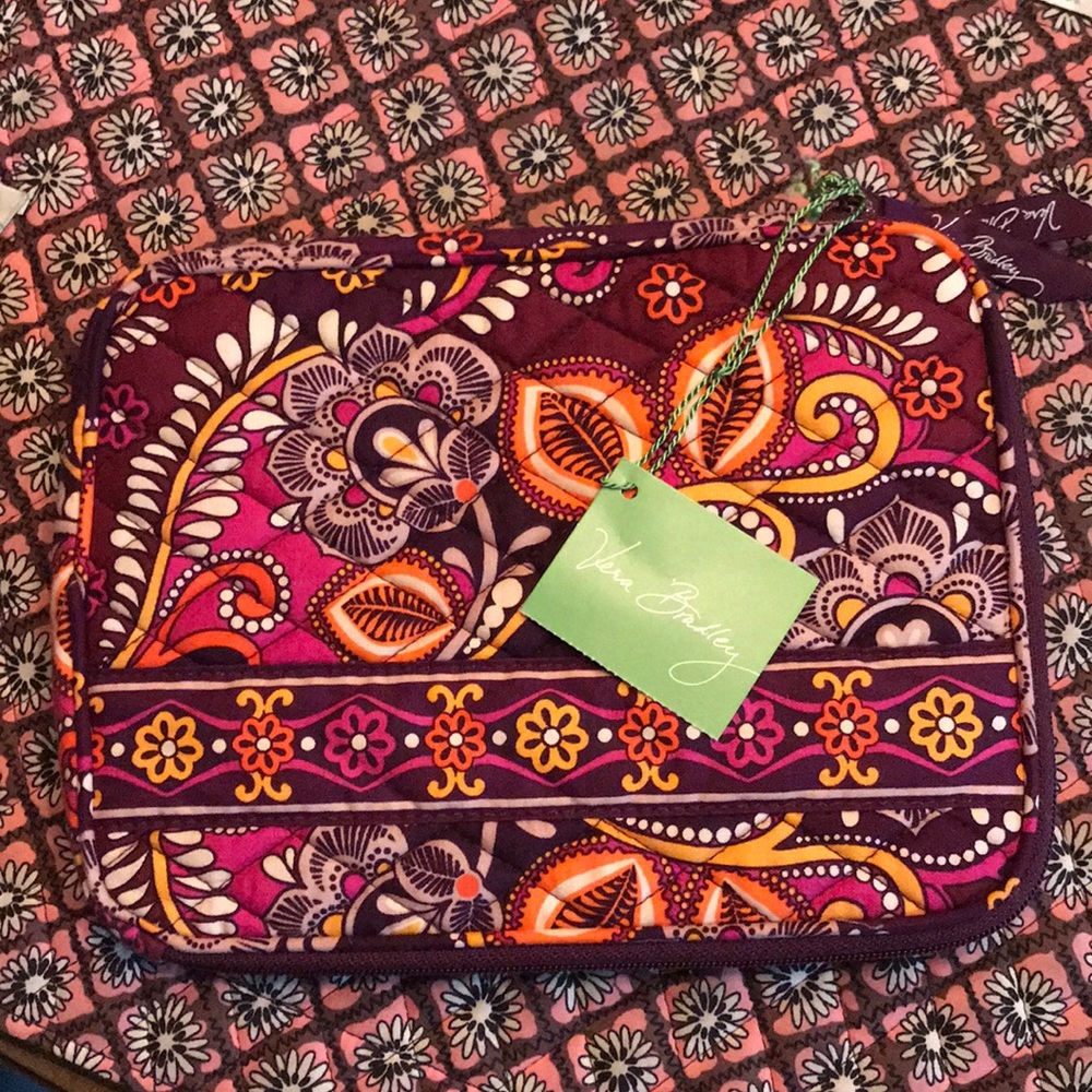 Vera Bradley Reader/Tablet sleeve NWT